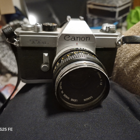 1974 Canon TLb 35mm SLR Camera 50mm lens